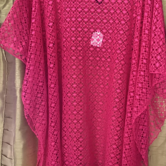 Cover up - Picture 2 of 2